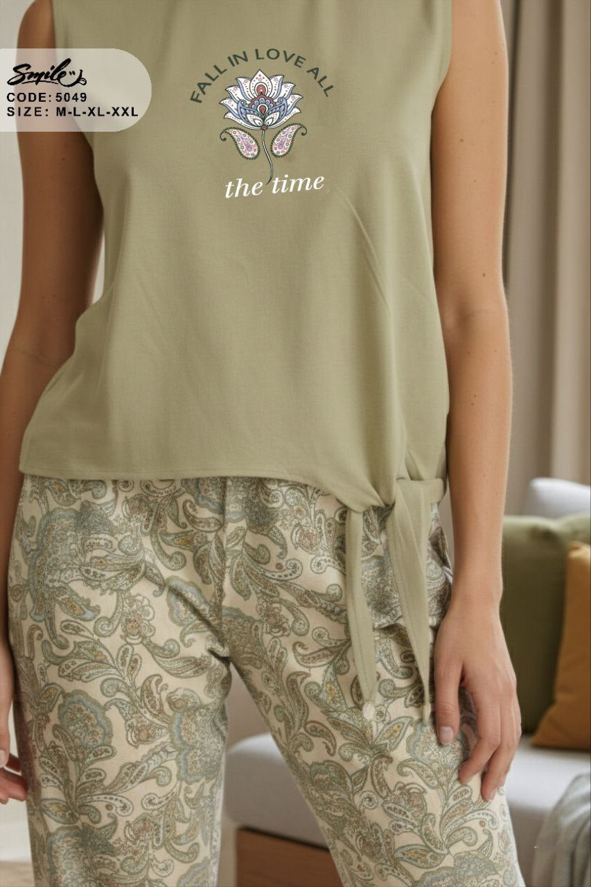 Summer women pajama smile 5049