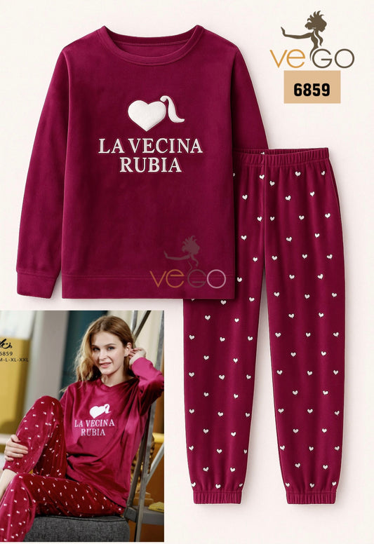 Winter women pajama smile 6859