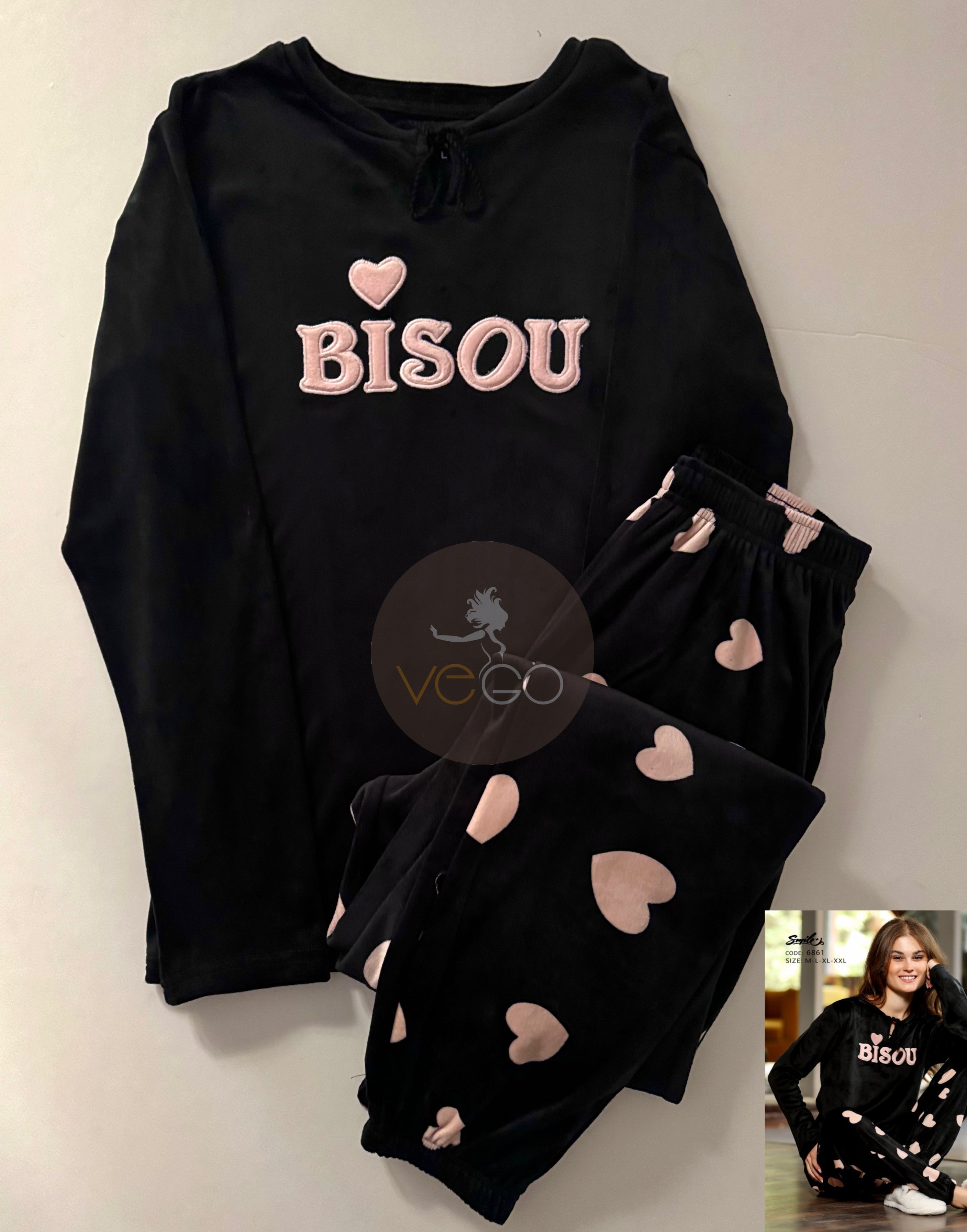 Winter women pajama smile 6861