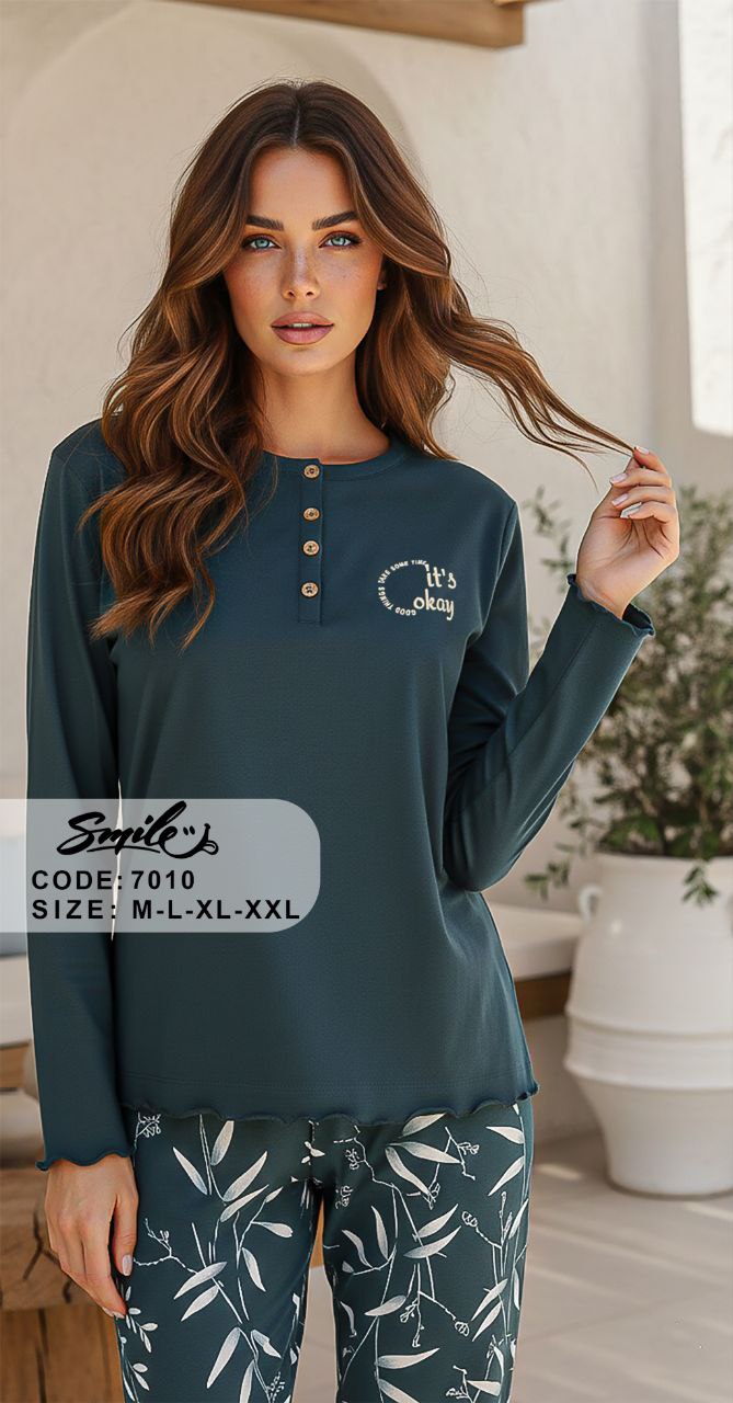 Summer women pajama smile 7010