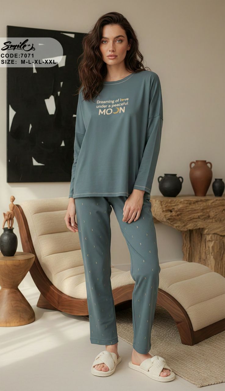 Summer women pajama smile 7071