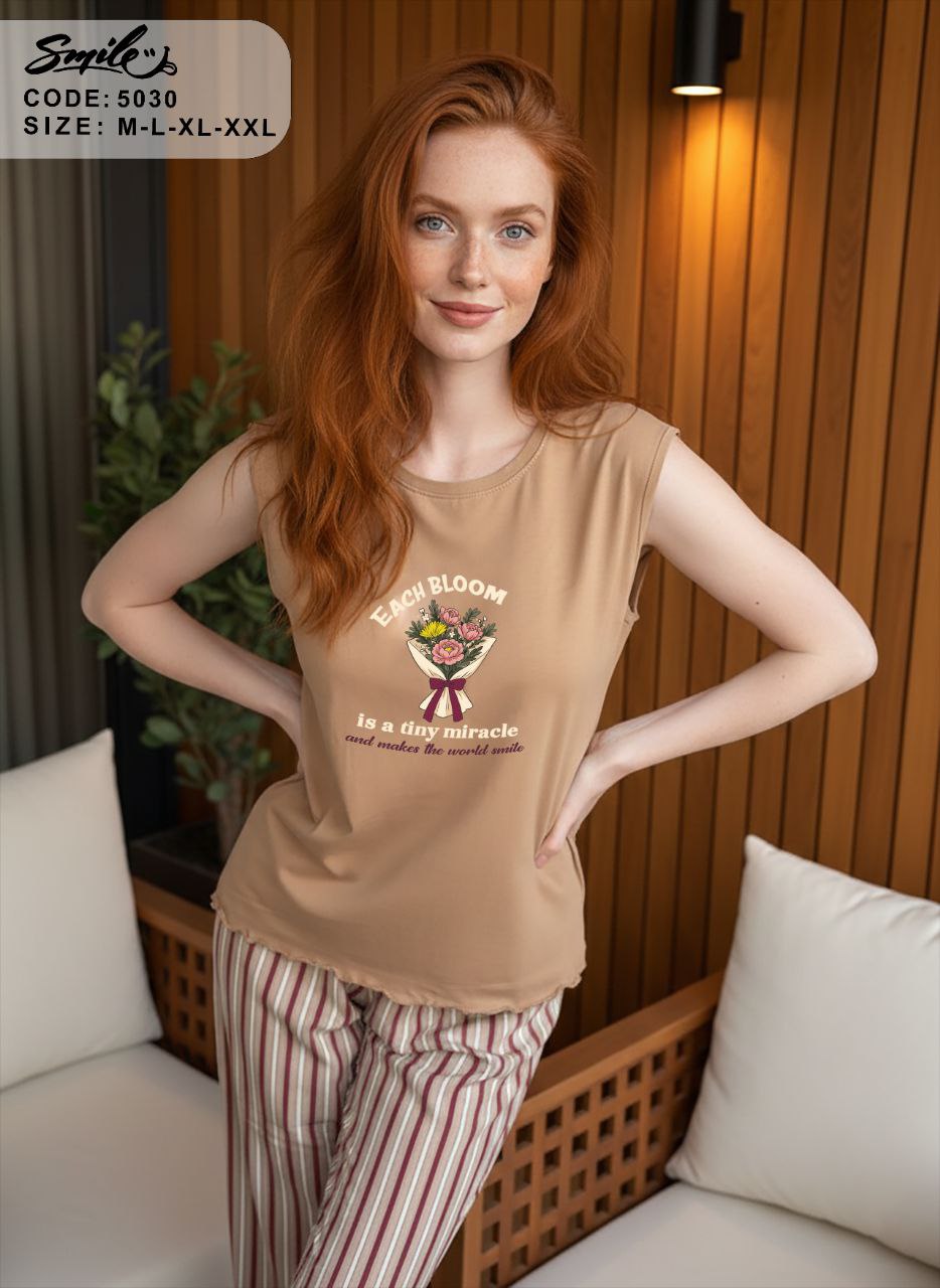 Summer women pajama smile 5030