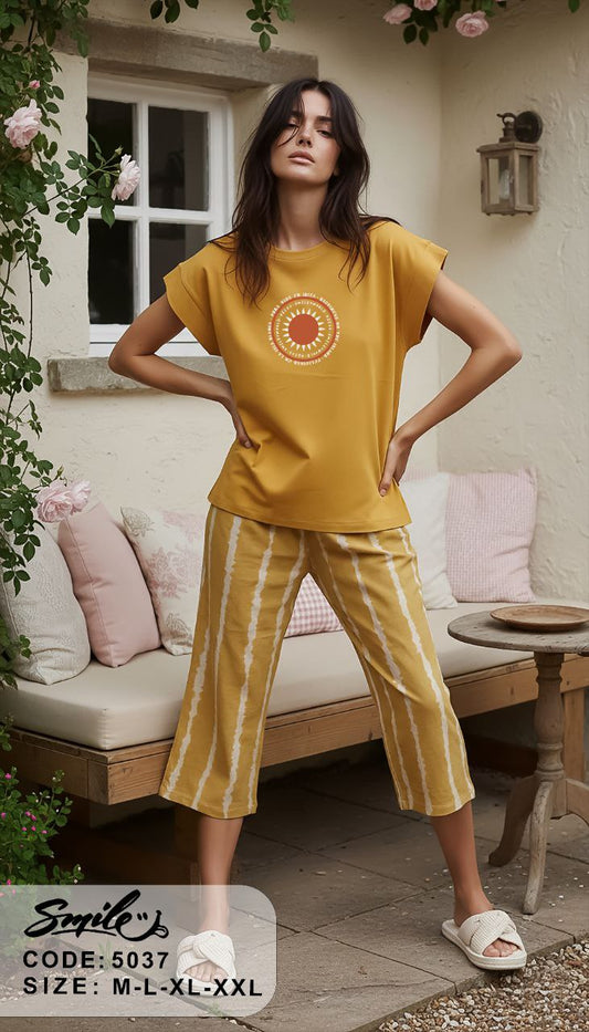 Summer women pajama smile 5037