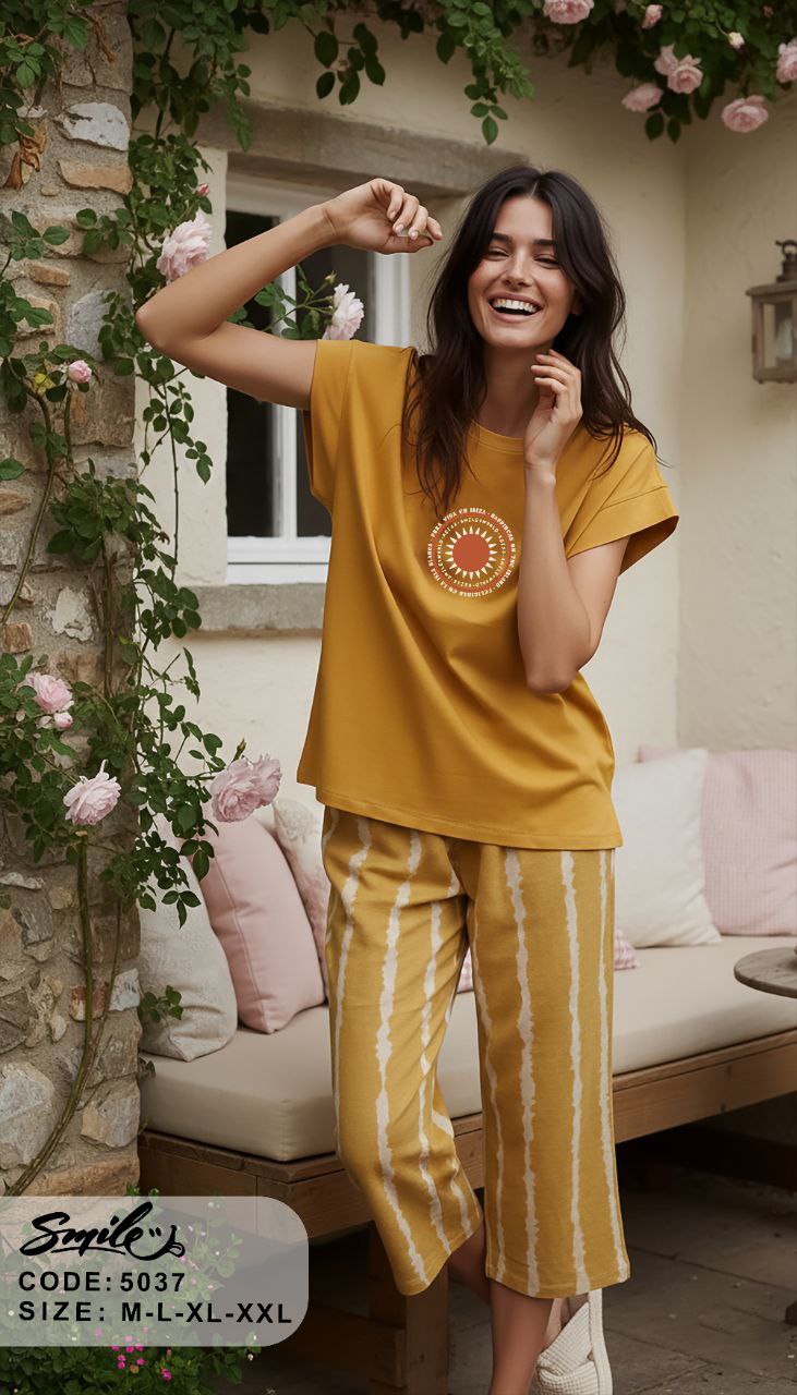 Summer women pajama smile 5037