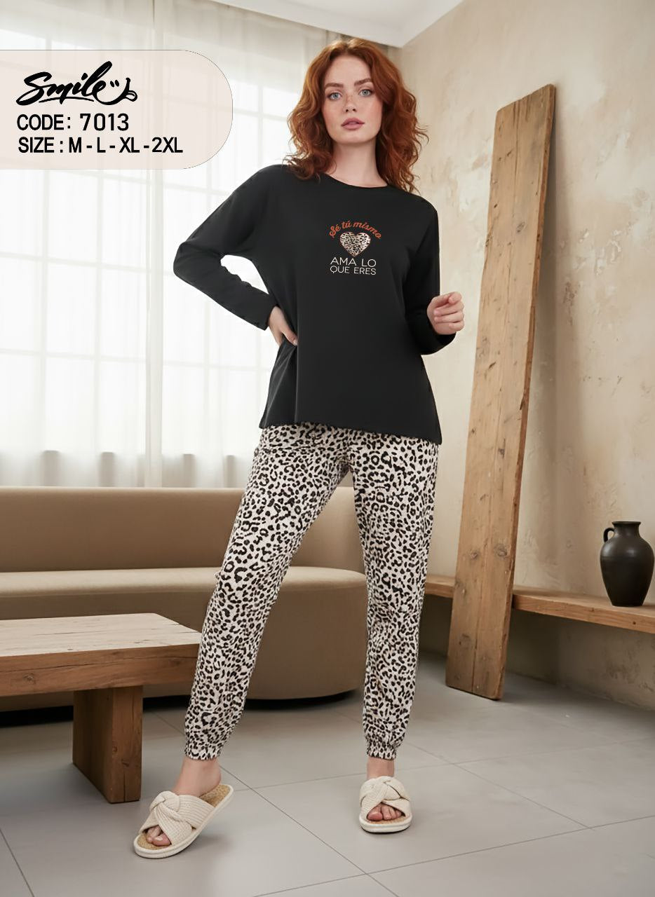 Summer women pajama smile 7013