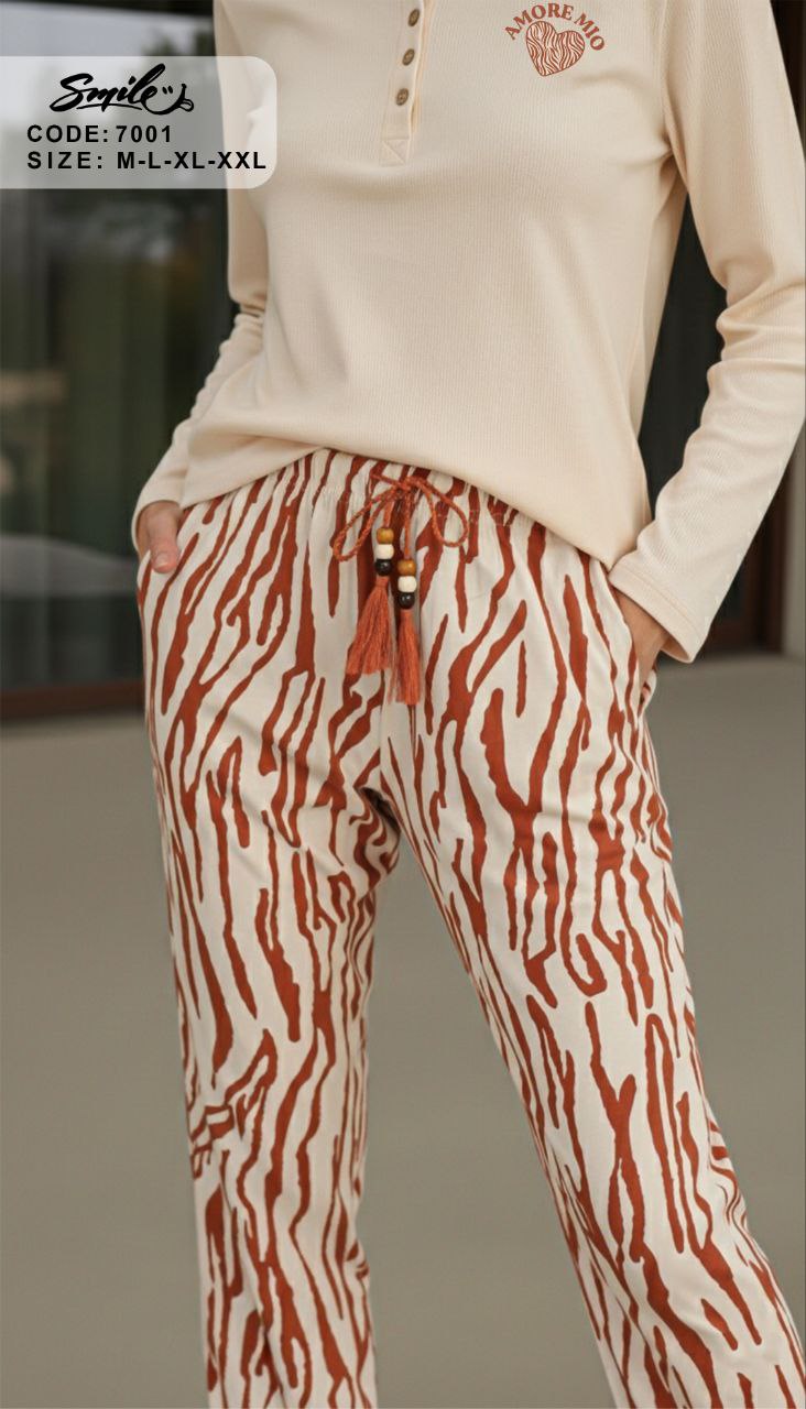 Summer women pajama smile 7001