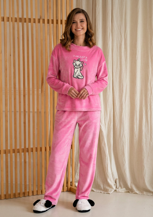 Winter women pajama smile 6342
