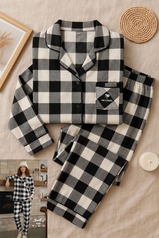 Winter women pajama smile 8284