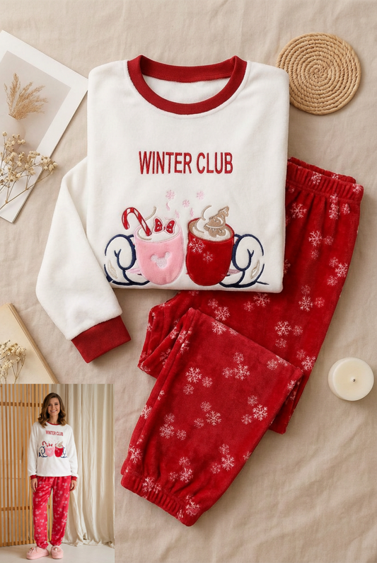 Winter women pajama smile 6253
