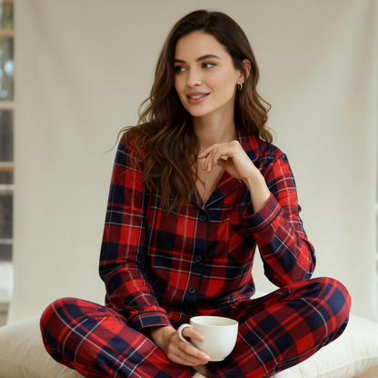 Winter women pajama smile 6378