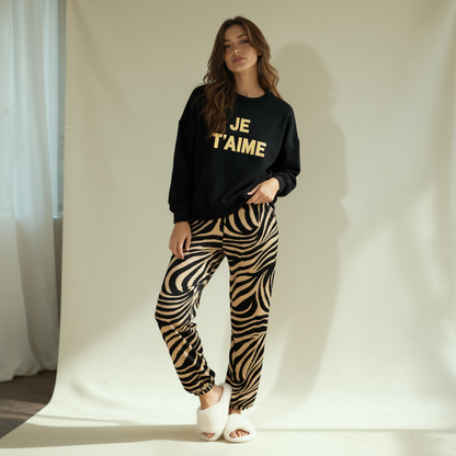 Winter women pajama smile 6847