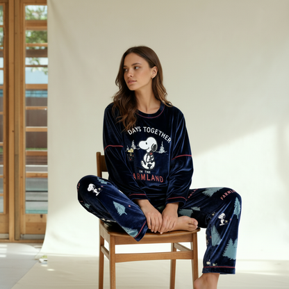 Winter women pajama smile 6214