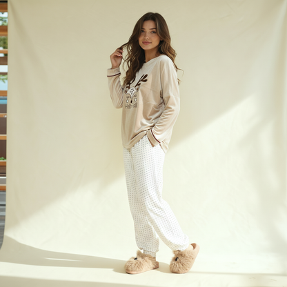 Winter women pajama smile 6204