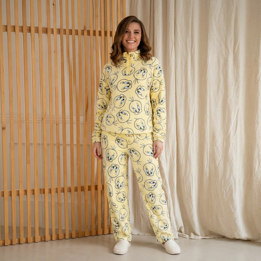 Winter women pajama smile 8299